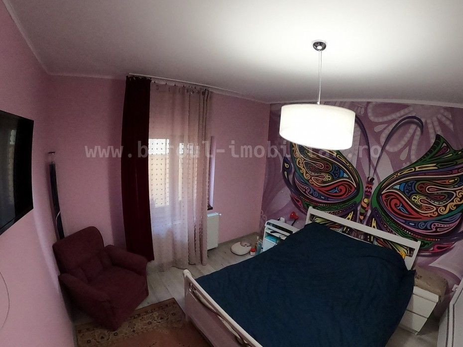 Vânzare Casă P+M + Beci – Ideală pentru o Familie Numeroasă – 328 mp - Poză 4