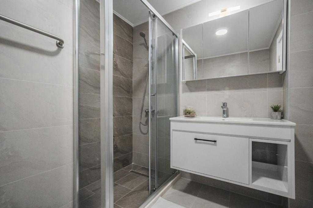 Apartament 2 camere in mamaia zona Hotel Perla - Termen Lung - Poză 7