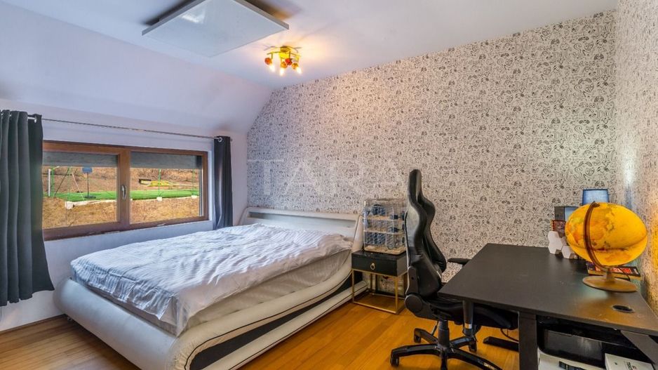 Penthouse elegant cu 4 camere și terasă panoramică în Grigorescu. - Poză 5