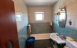Apartament spațios cu 4 camere – Marghita, zona centrală - Poză 10