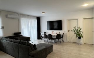 Apartament cu 3 camere |Parcare Supraterana |Panorama |Nufarul |Oradea - Poză 1