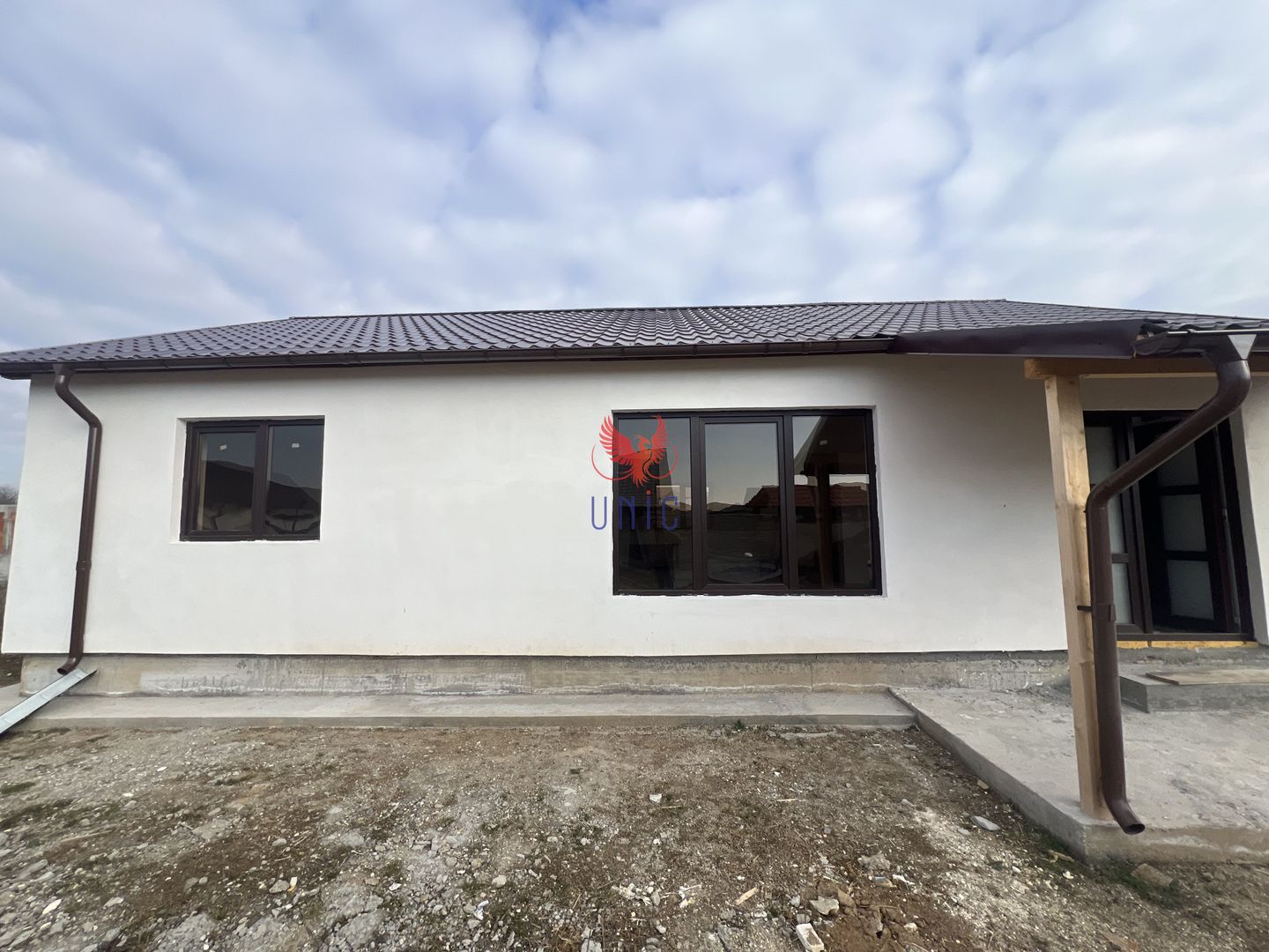 Casa Moderna Damila - Poză 1