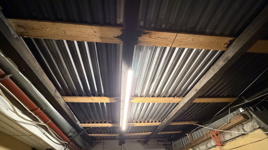 Casa cu 2 corpuri, acces auto, curte – Republica / Industriilor - Poză 8