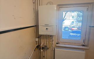 2 camere, parter, centrala termica, Rovine - 110 000 Euro - Poză 5