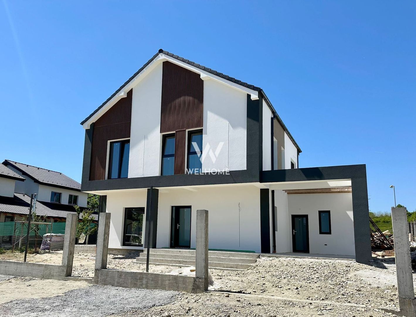Casă single modernă, eficientă energetic și curte generoasă - Poză 1