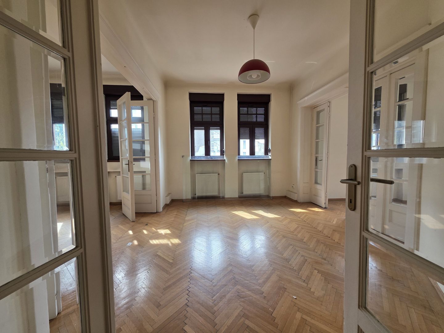 Apartament 4 camere de inchirat Armenasca Romana - Poză 2