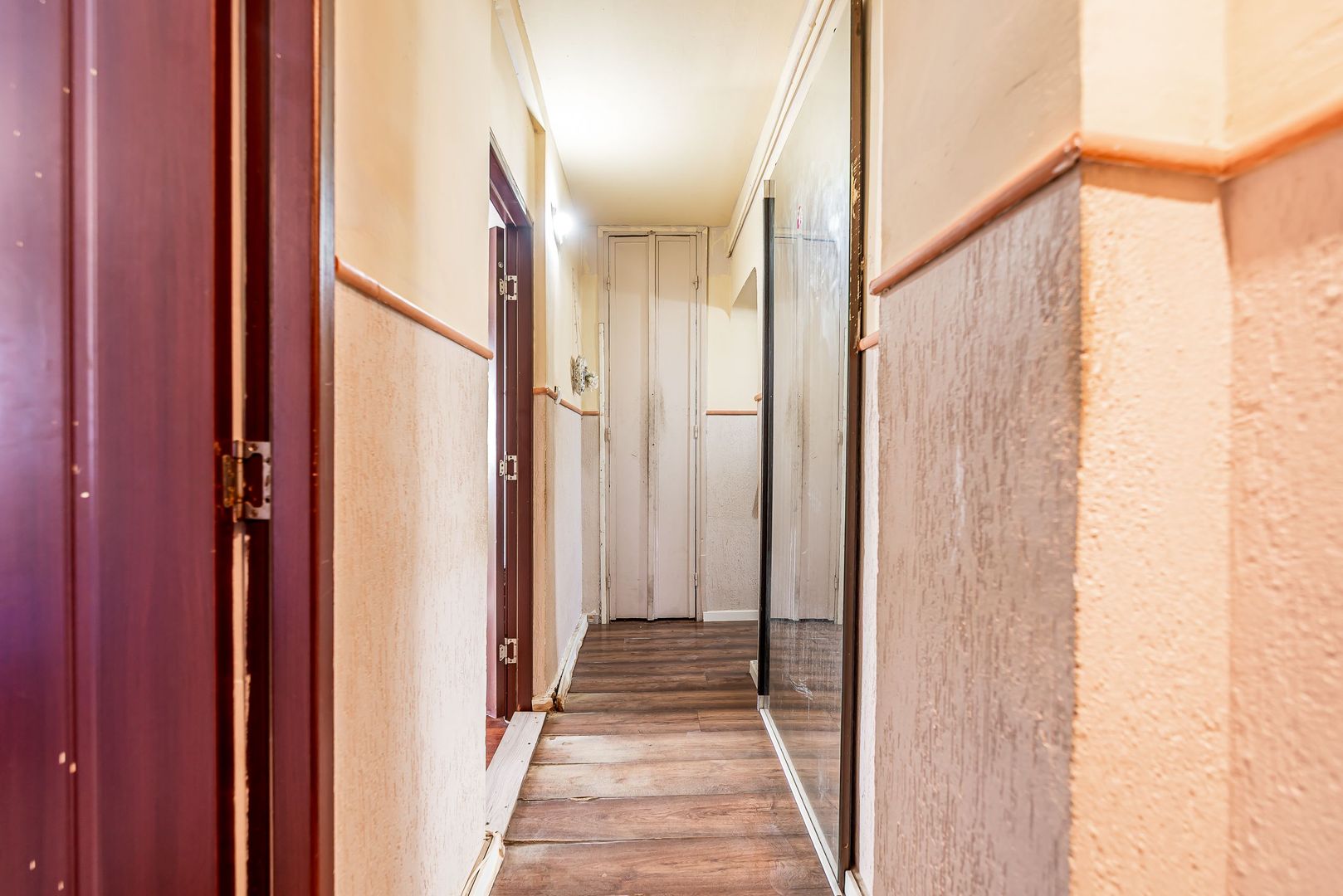 Apartament cu 5 camere pe Splaiul General Gheorghe Magheru, Micălaca - Poză 20