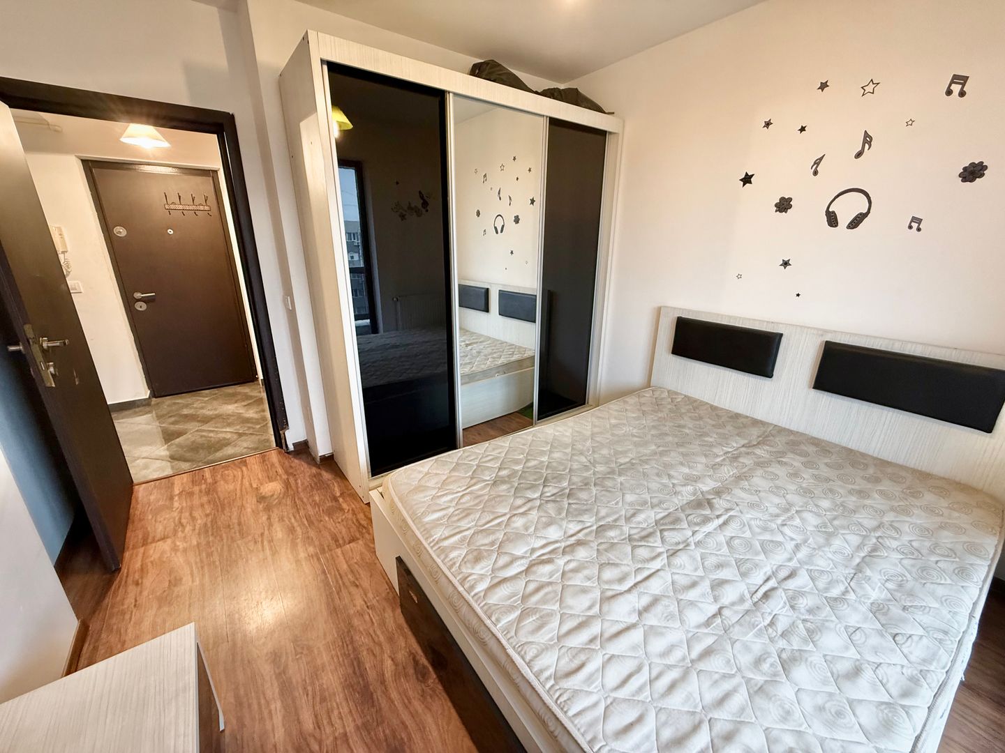 Ap. doua camere zona Militari Residence Tineretului 37C - Poză 2
