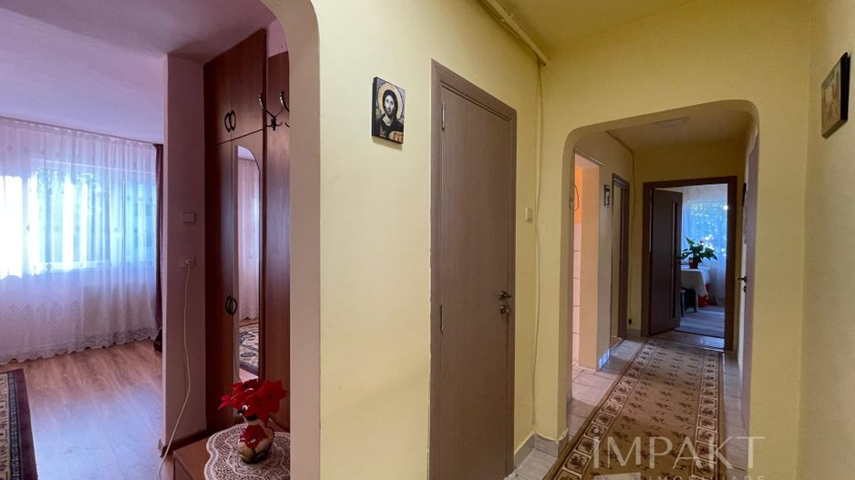 Apartament cu trei camere decomandate spre vanzare in Manastur! - Poză 3