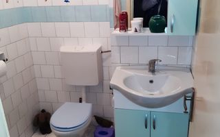 3 camere decomandat vedere pe 2 parti CENTRALA zona Dambovita - Poză 7