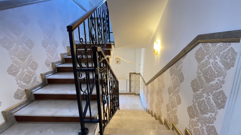 Vila 7 camere**Lake view**Ponton privat**Piscina**Teren 933 MP//Balotesti - Poză 27