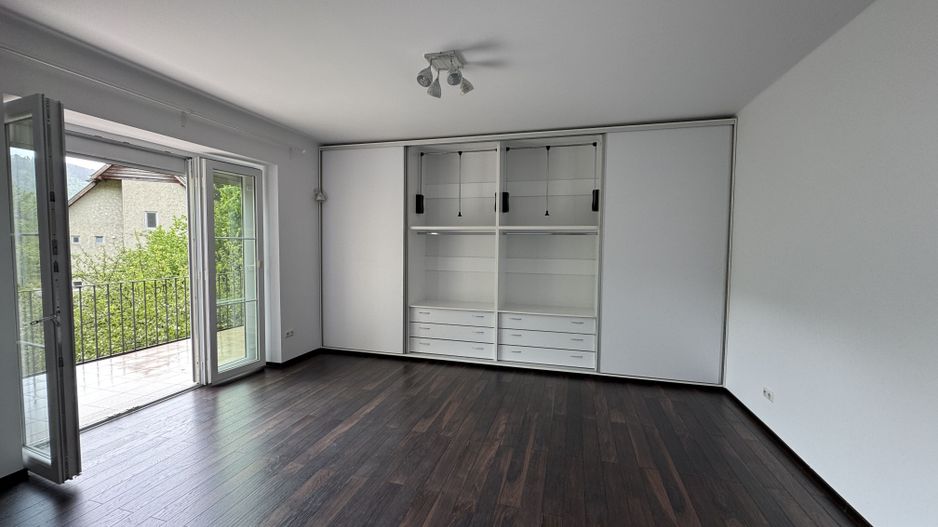 Apartament cu vedere spre Tâmpa, liniște și natură, în Centrul Istoric al Brașov - Poză 13