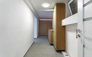 Spațiu de birouri, Aurel Vlaicu, Brașov | Demisol complet renovat - Poză 4