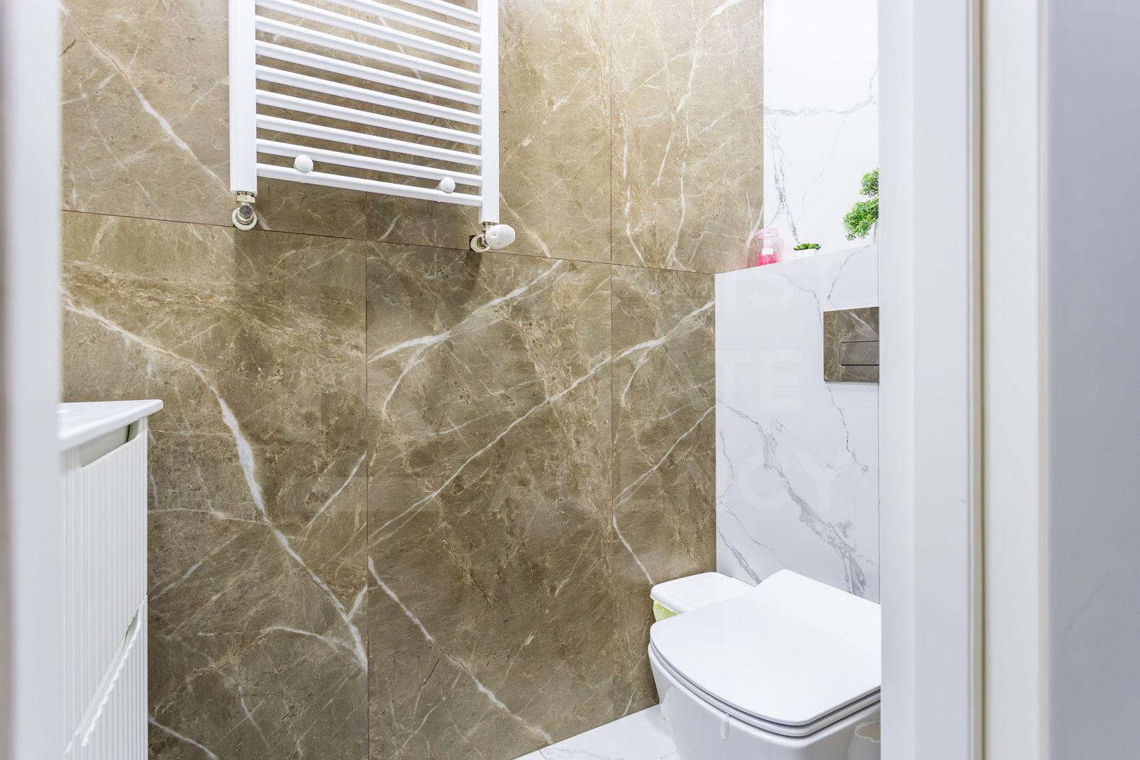 Vânzare oficiu, 10 6mp, str. Vasile  Alecsandri, Centu - Poză 9