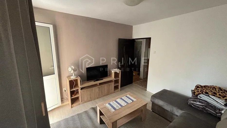 Chirie 2 camere, mobilat și utilat, decomandat, etaj 2, Aleea Carpați - Poză 1