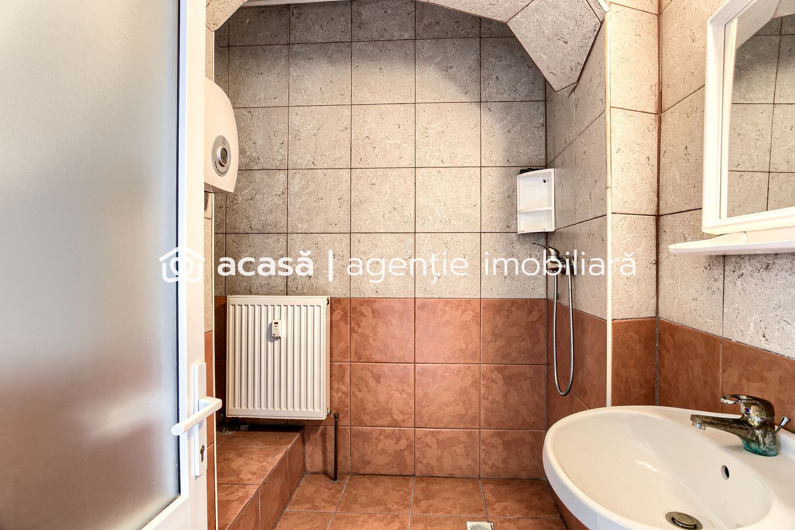 Birou la etajul 1 în zonă ultracentrală - Poză 9