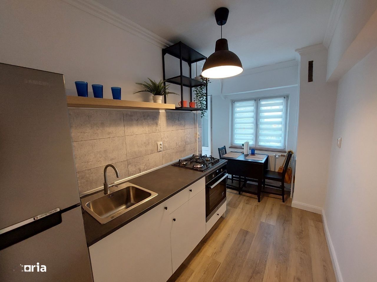 APARTAMENT  CENTRAL PIATA VICTORIEI - Poză 2