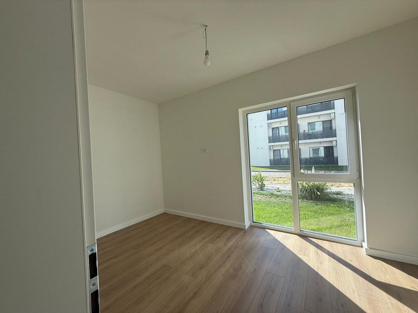 Apartament 2camere 77mp unic în ansamblu, cu terasă atipică și vedere panoramică - Poză 6