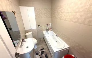 Apartament cu 3 camere si 3 bai in Craiovita Noua - Promenada Mall - - Poză 13