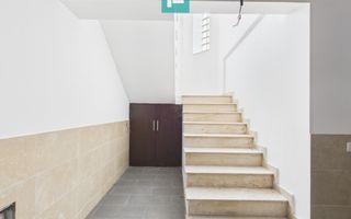 Clădire comercială în zona Grădiște. - Poză 22