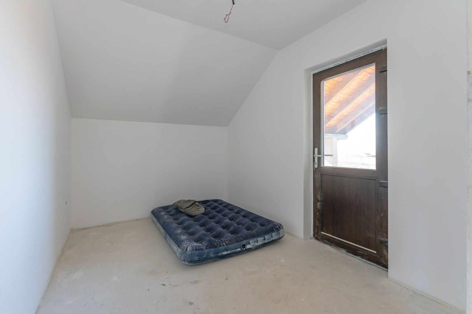 Casă nouă în Bod, P+M, de vânzare "la alb" sau "la cheie" - Poză 13