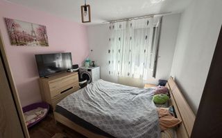 BRASADAS vinde ap 3 cam Carpati 1 la etajul 3/4. - Poză 4
