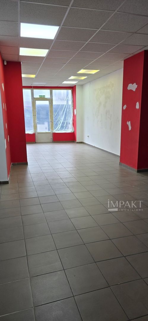 Spațiu comercial 64 mp – Vitrină stradală, Piața Mihai Viteazu - Poză 2