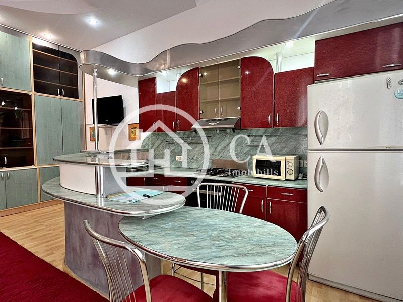 Apartament de închiriat cu 3 camere în zona Ultracentrală, Oradea - Poză 6