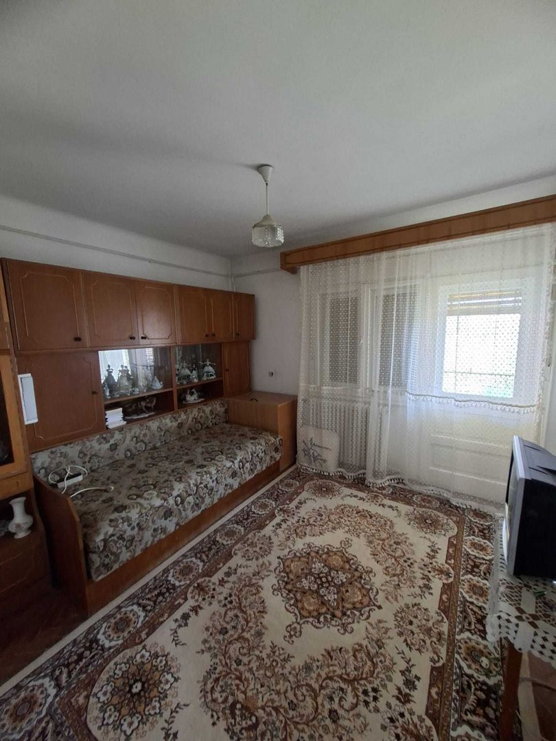 BRASADAS vinde casa cu etaj in zona Bercu Rosu. - Poză 7