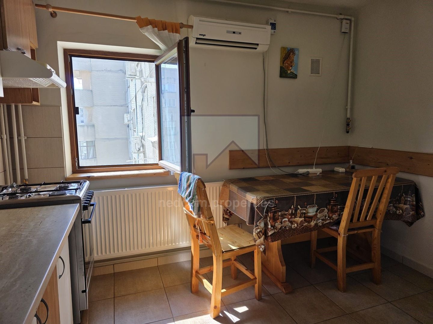 Inchiriere apartament 3 camere str. Novaci - Sebastian - Poză 2