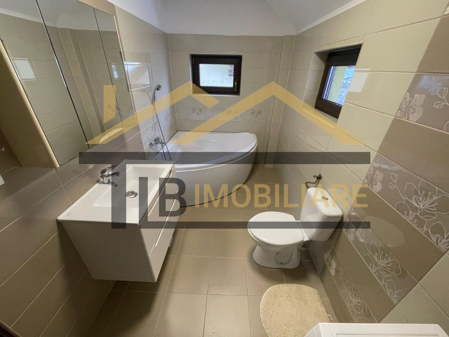 Casa cu 4 camere, 128mp, parcare, Zona Corunca - Poză 11