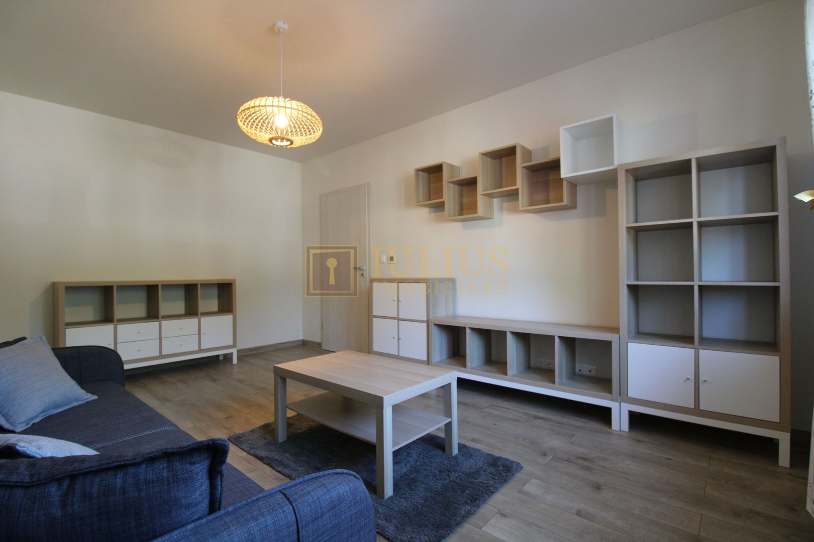 Apartament la casa, 2 camere, 2 bai, centrala proprie. - Poză 1