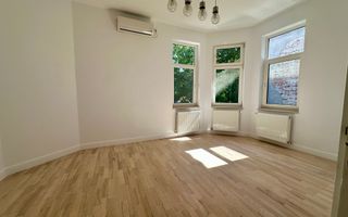 Vila Interbelica Restaurata | Pretabil Birouri - Showroom - Poză 8