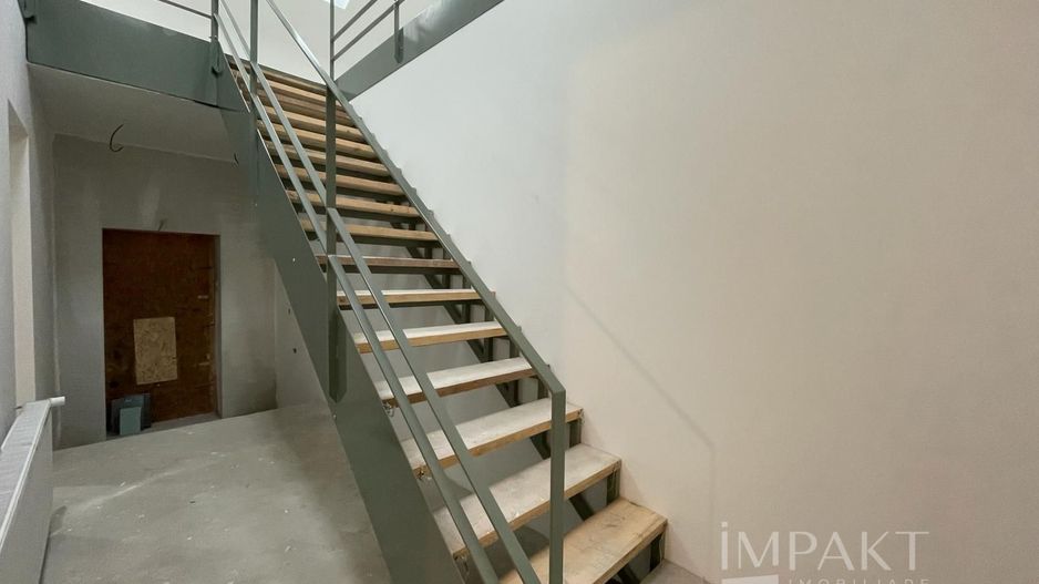 Spatiu comercial ultracentral cu vitrina si intrare direct din strada - Poză 9