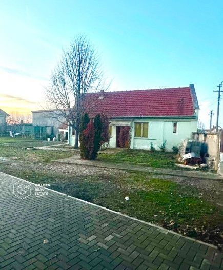 Teren 530 mp cu utilitati, constructie 3 camere cu centrala proprie,zona Poltura - Poză 7