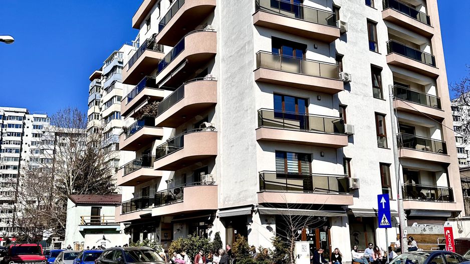 Apartament 3 camere, bloc nou, centrala proprie, parcare subterana inclusa. - Poză 19