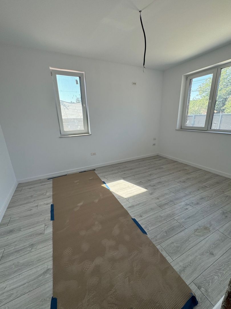 Vile parter Tunari Proiect DEOSEBIT, 150m2, curte 300m2 - Poză 19