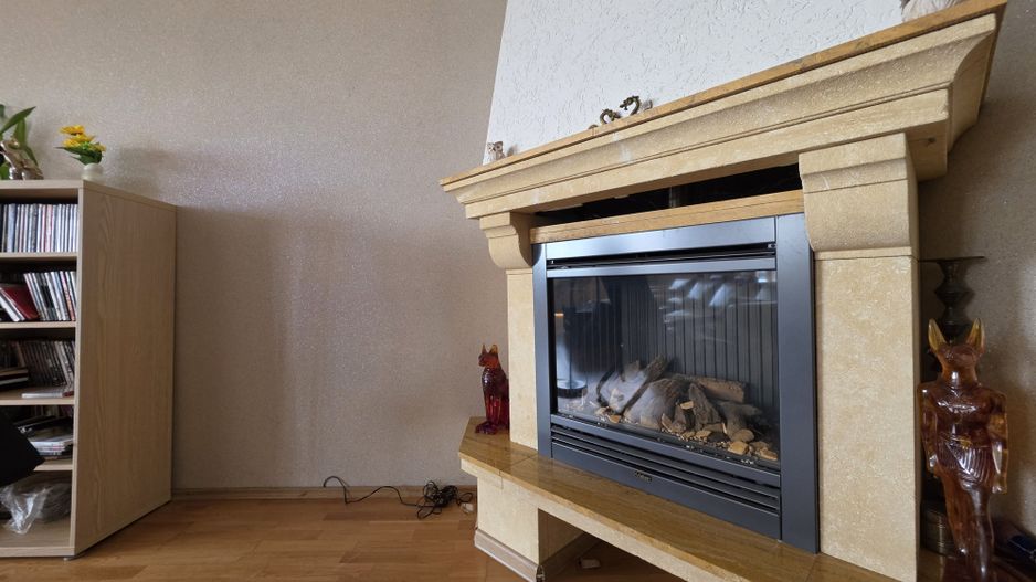 Casă Vilă cu 9 camere și piscină încălzită în localitatea Cornu - Poză 7