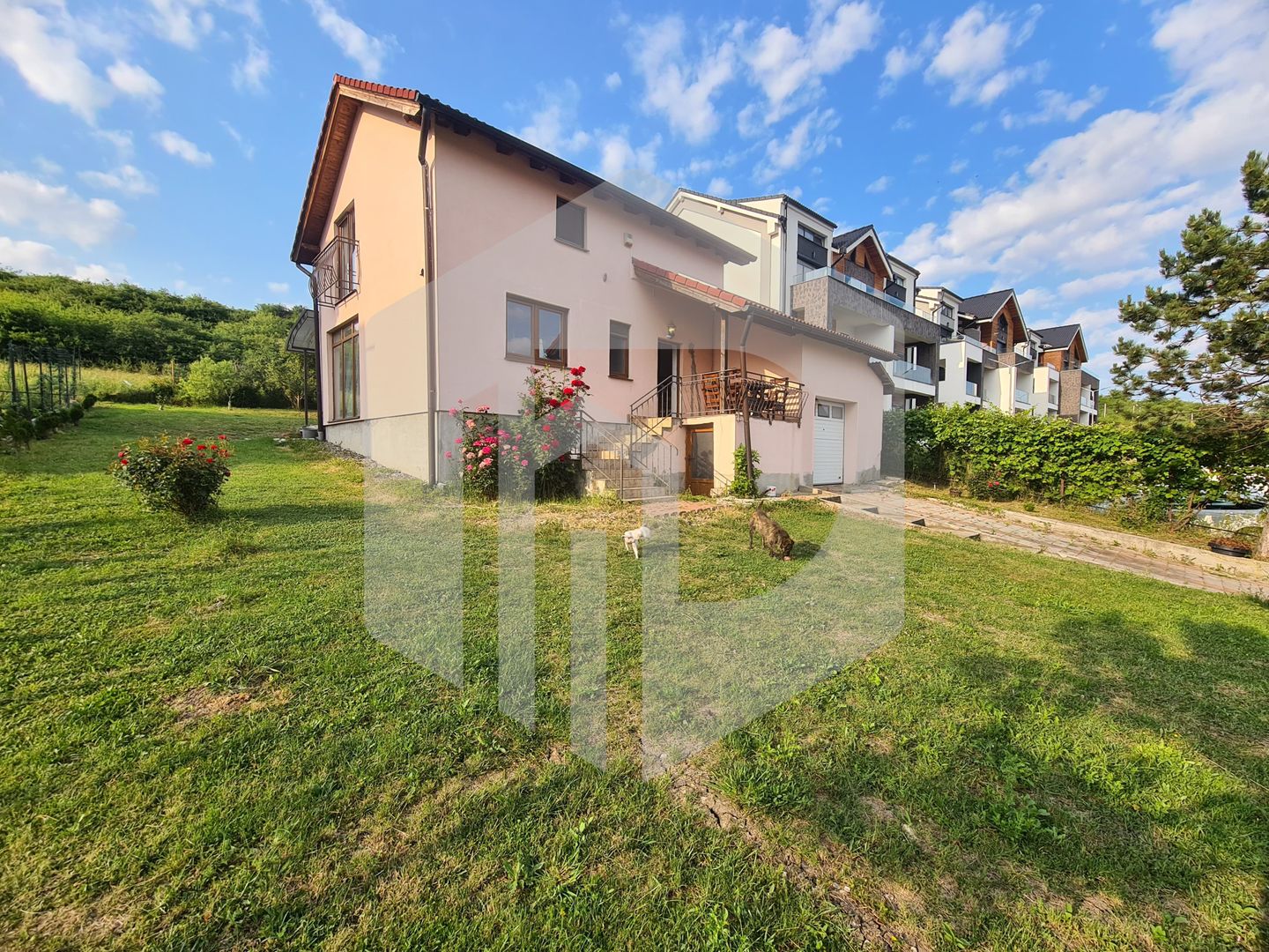 Casa individuala | 120mpu | 670mp teren | Da Vinci | Mobilata Utilata - Poză 1