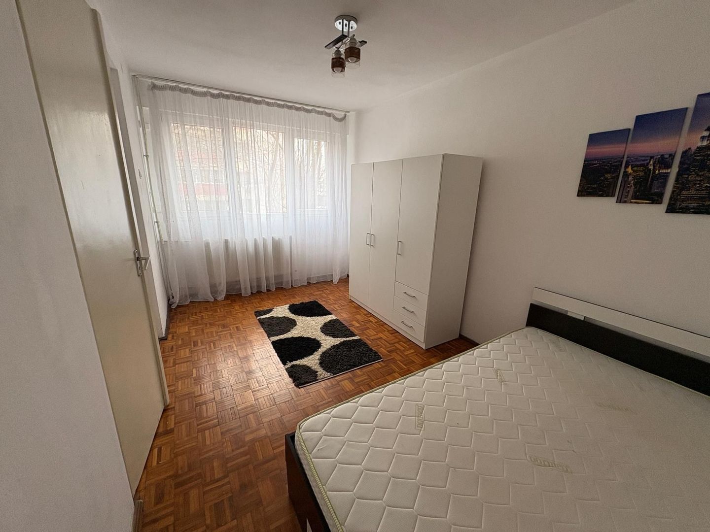 AP. 2 CAMERE PIATA SUDULUI, MODERN, BUCATARIE INCHISA, METROU 6 MINUTE - Poză 3