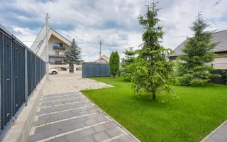 Casă cu 3 dormitoare și două băi LA CHEIE - Poză 25