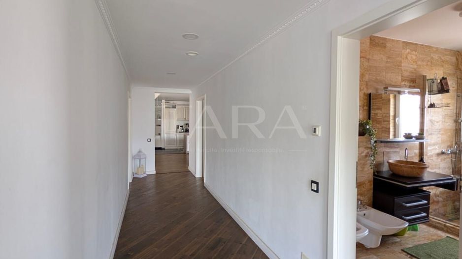 „Penthouse deosebit de vânzare în Florești, zona Panemar. - Poză 18