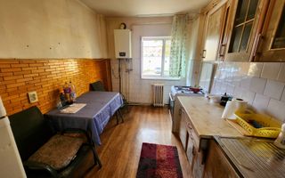 De vanzare apartament 3 camere, etaj 1, Cetate - Poză 7