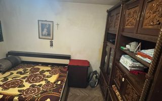 Apartament central 2 camere, parter, garaj inclus - Poză 2