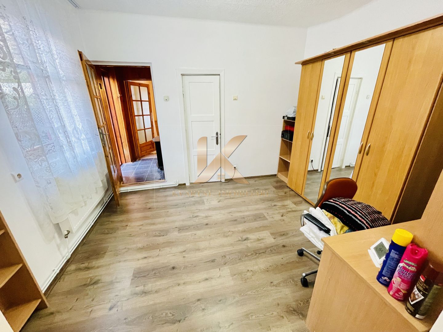 Casa 3 camere , 74 mp , loc de parcare Zona Ultracentrală! Negociabil - Poză 6