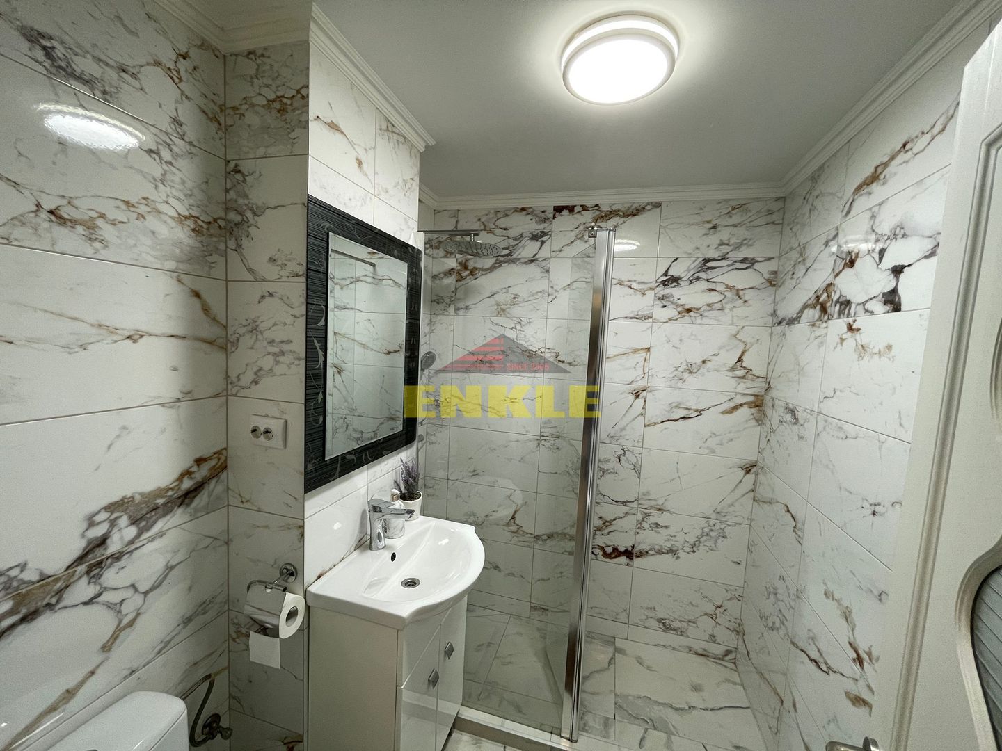De vanzare apartament, 2 camere decomandat, zona Capat 1 - Poză 8