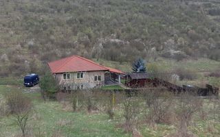 Casa la rosu de vânzare sau schimb cu apartament în Tg Mureș - Poză 2
