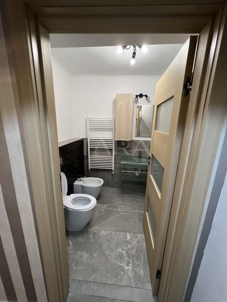 Apartament 2 camere, ultrafinisat, mobilat, utilat. Investitie. - Poză 5