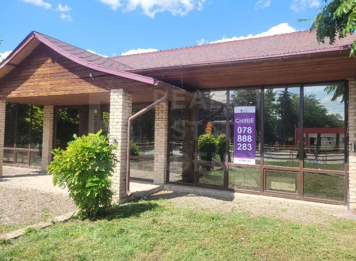 Chirie, spațiu comercial, 166 mp, str. Nicolae Testemițanu, Sîngerei - Poză 1
