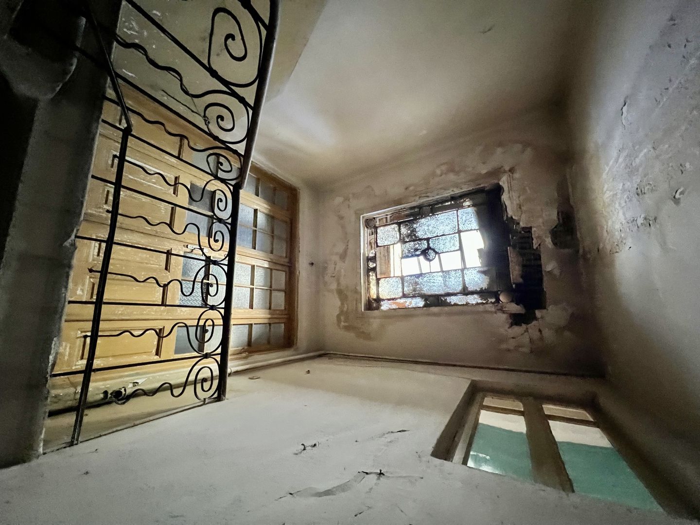 Imobil 2185 mp Centrul Istoric Piata Unirii 500 mp teren vitrina 19 m - Poză 26